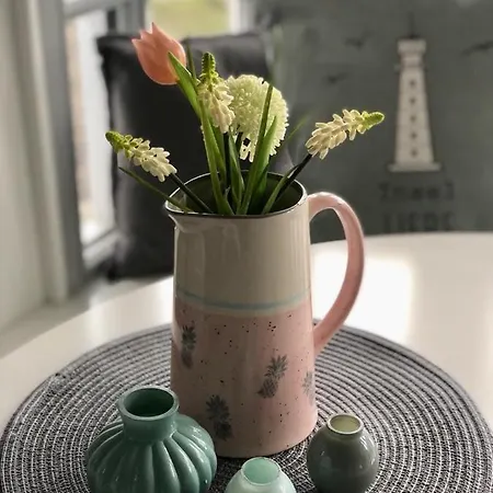 Föhrliebt Reetdachhaus Ferienhaus *