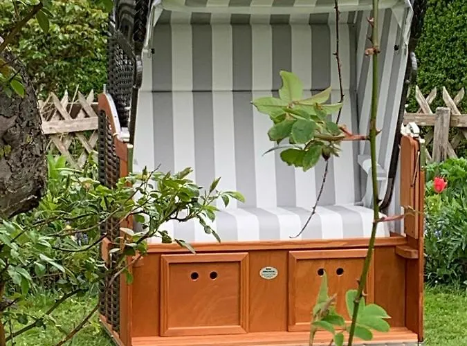 Foehrliebt Reetdachhaus Dom wakacyjny Alkersum